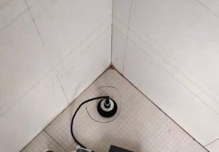 {鄱阳}卫生间漏水维修之淋浴房石基地面衔接处注浆推荐个靠谱的商家，推荐诚匠小爱修缮